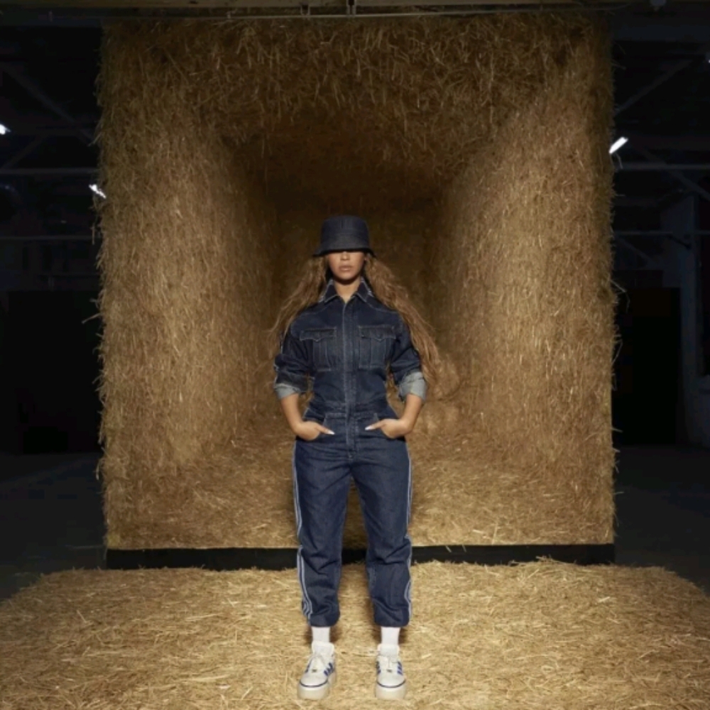 NWT ADIDAS IVY PARK Unisex Blue Denim Snap Jumpsuit Boiler Suit Beyonce Sz S, L